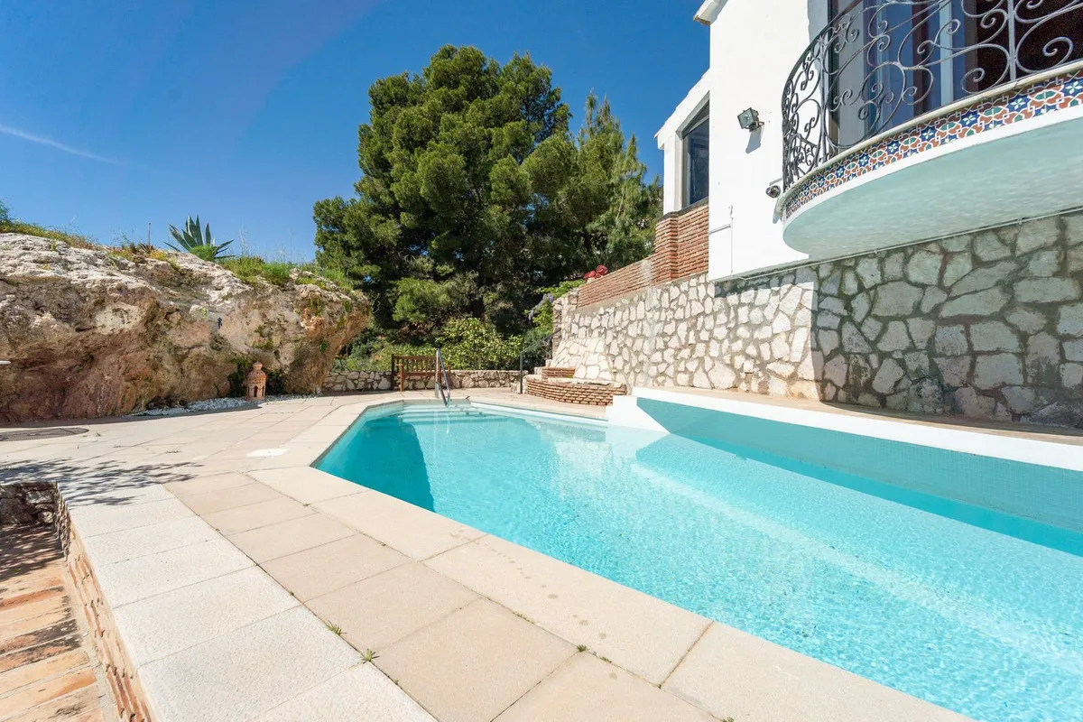 454d5b48-b33f-4234-8466-4eff279ae127