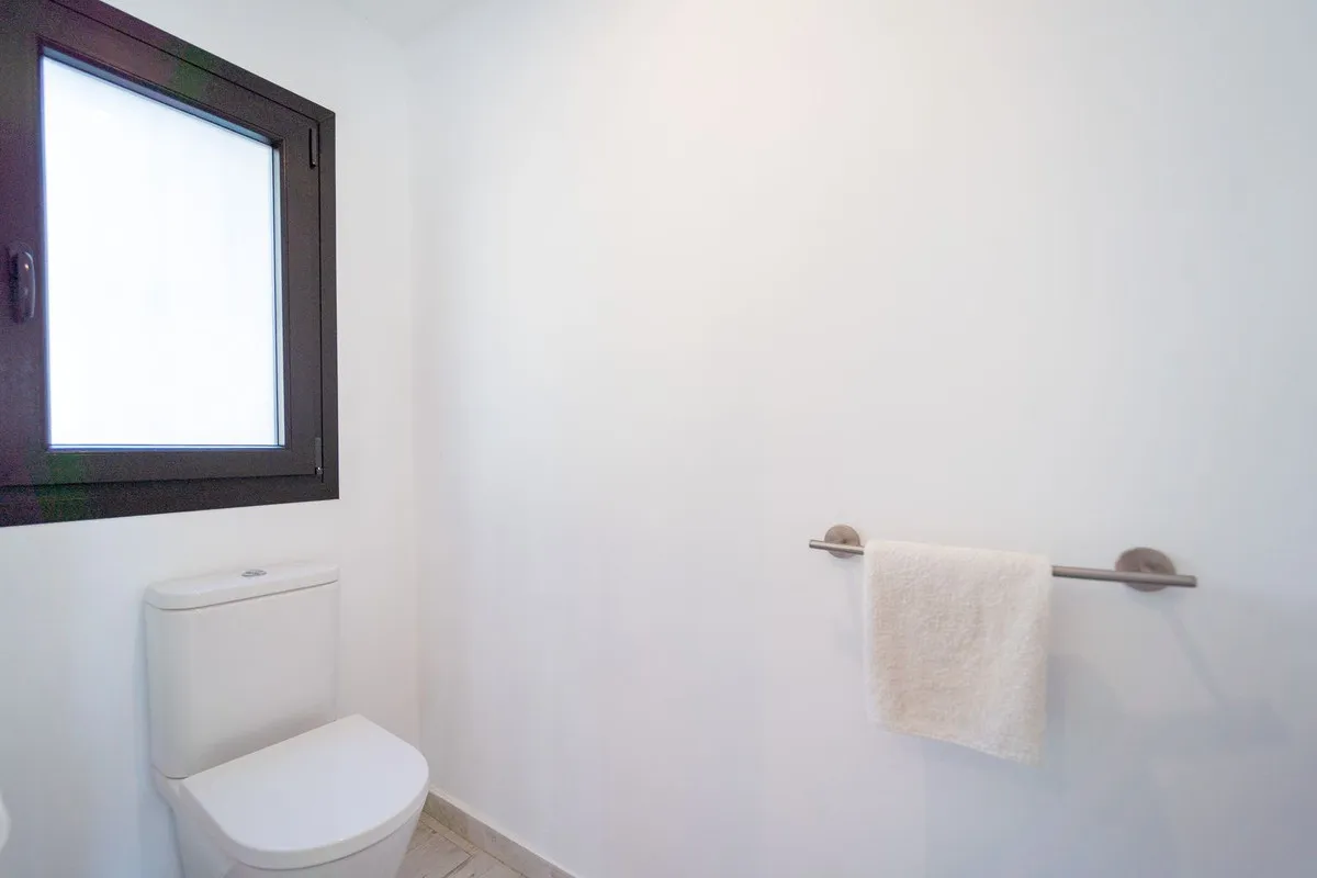 66ee9f32-e5d9-4ff6-a749-1ffa2e84ca29