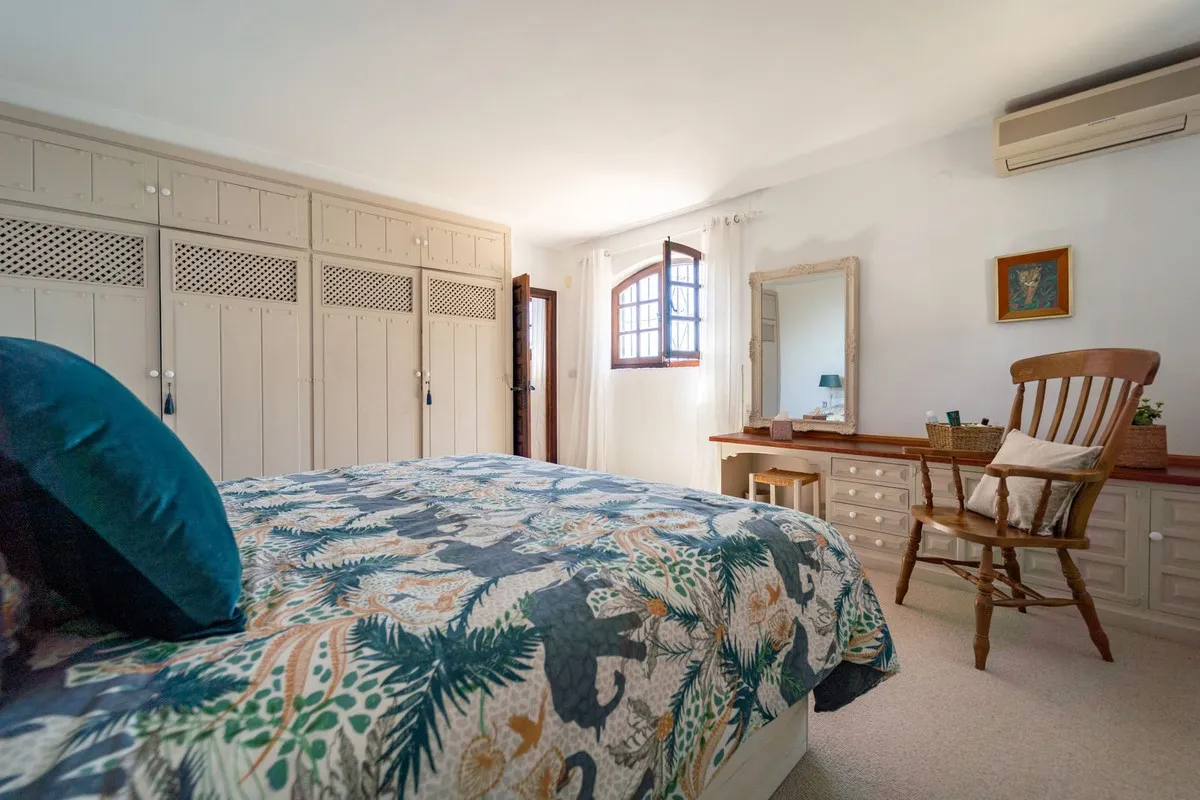 98dd18de-bac5-4041-8476-c212e14aa634