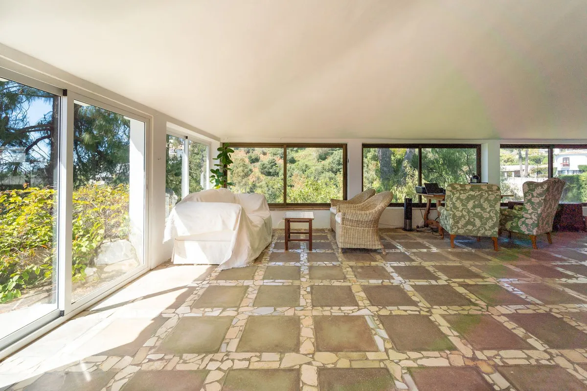 c9f8bee8-bf34-4256-b976-927688d77091