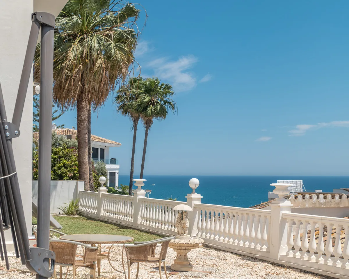 98ee1619-12f6-44fb-ab0b-247ac95d1d84