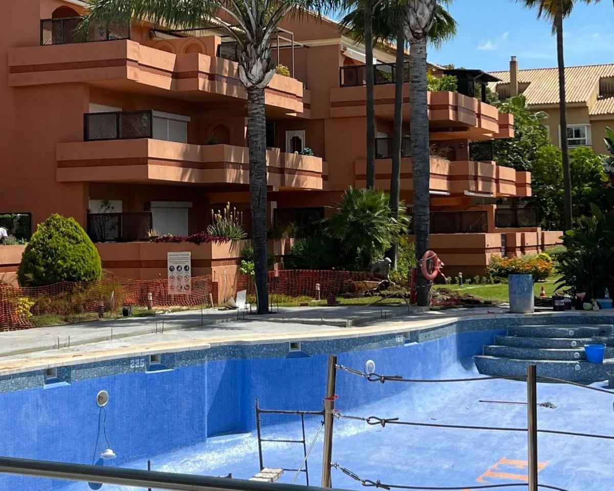 a0d6e33d-d908-4a44-bb11-eb95d56a1b35