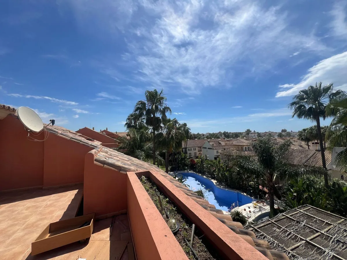 d0ca6eee-2ceb-4b6a-980d-d40d07f3e4a0