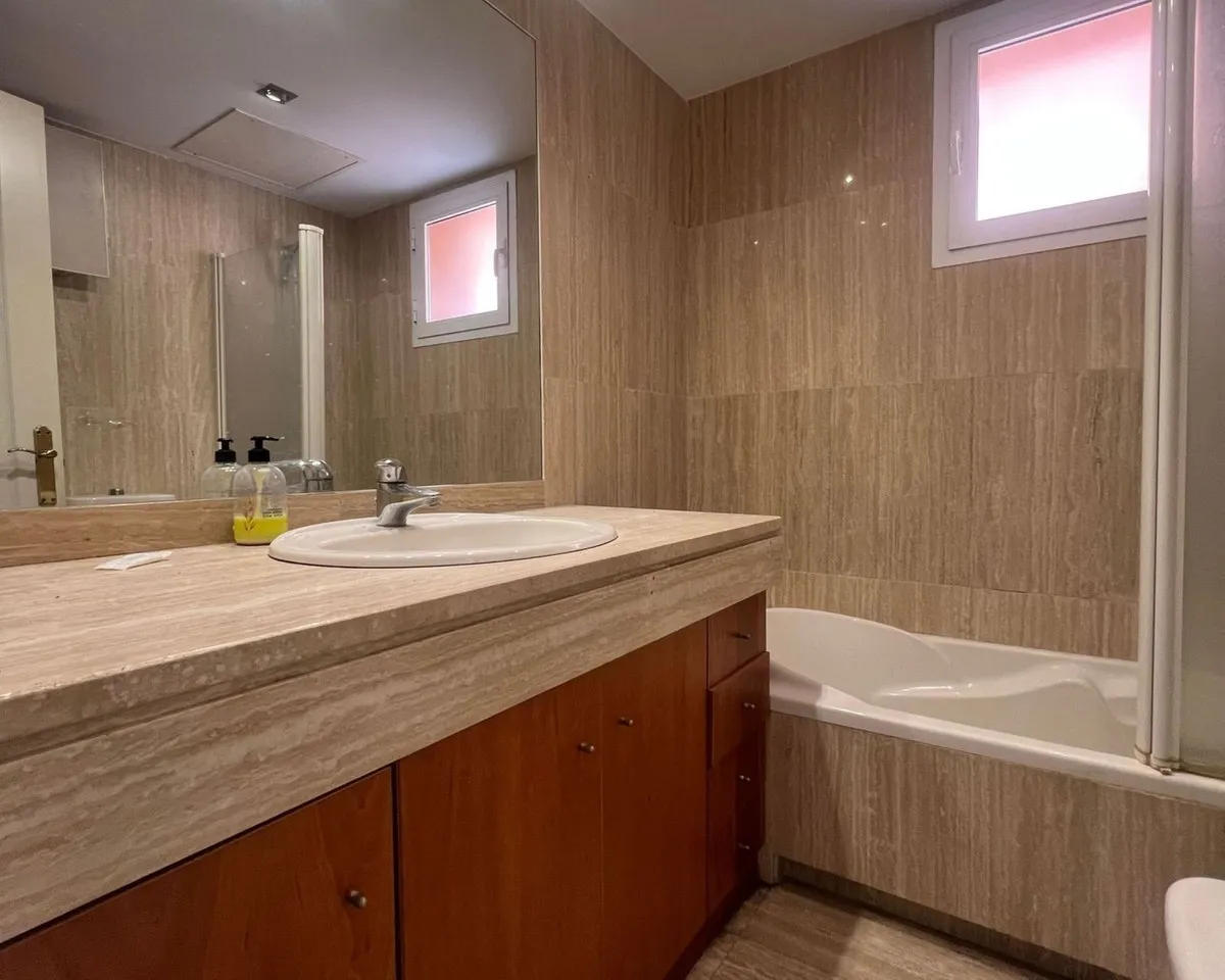 e43d12bb-fc9e-4cc0-bc87-e8cc0a1aceda