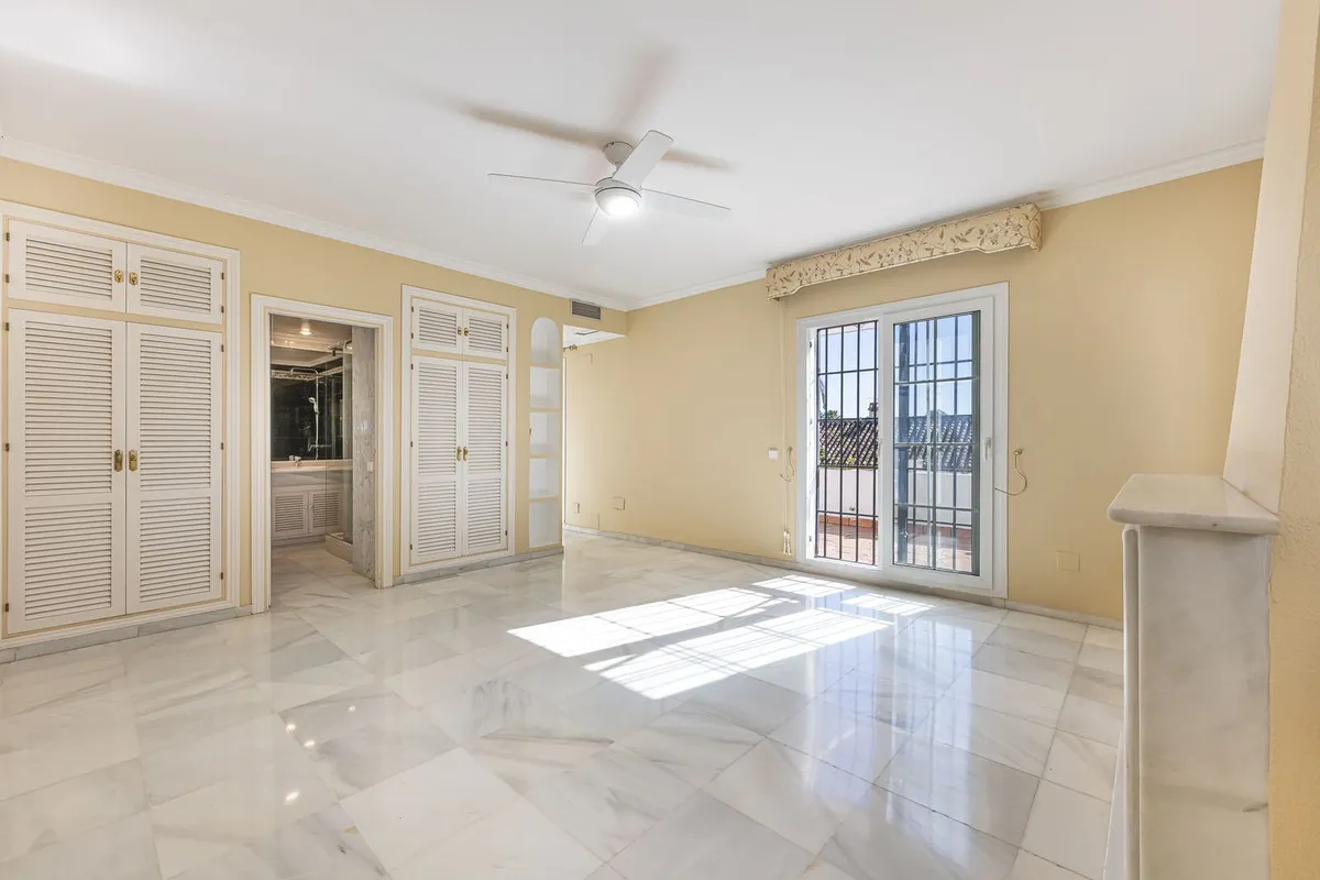 5e9dbc2b-5773-41ad-b1eb-dc2c8ed4b3f9