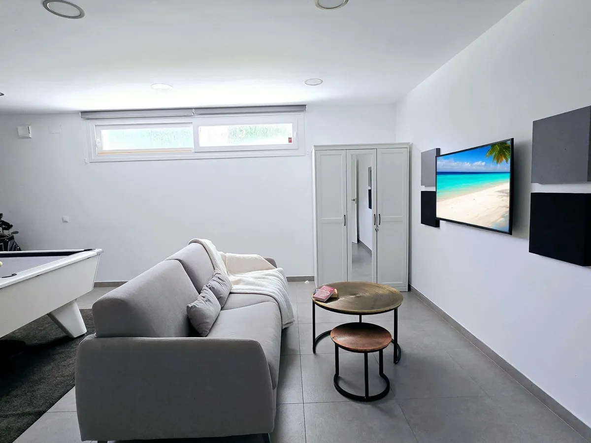 19a7905c-bb8f-450d-acb5-c20a9eea8aa6