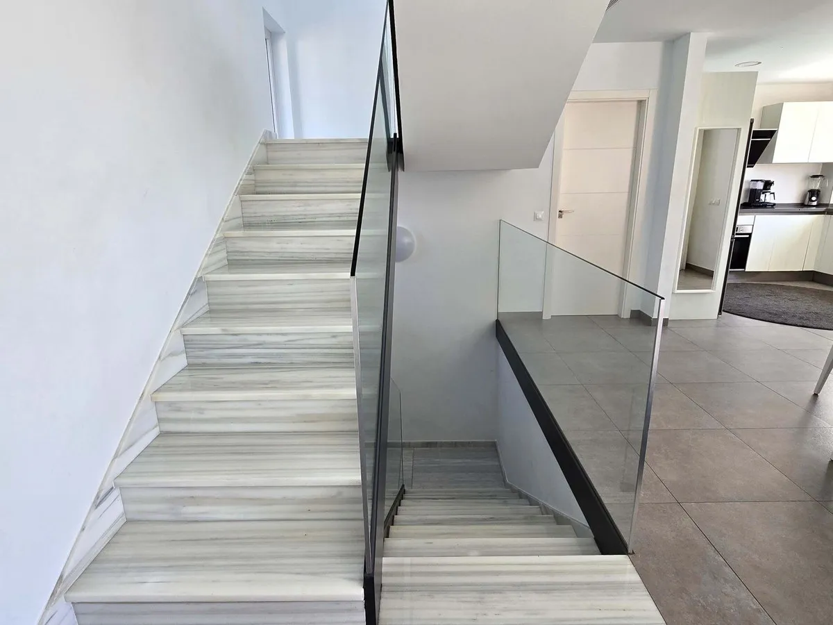 8f841c4e-68c2-46e6-99e9-8a651bd41aee