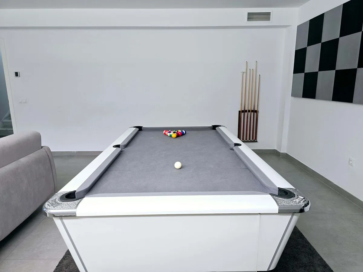 b07b5445-69b8-4466-a560-378cd9d209d5