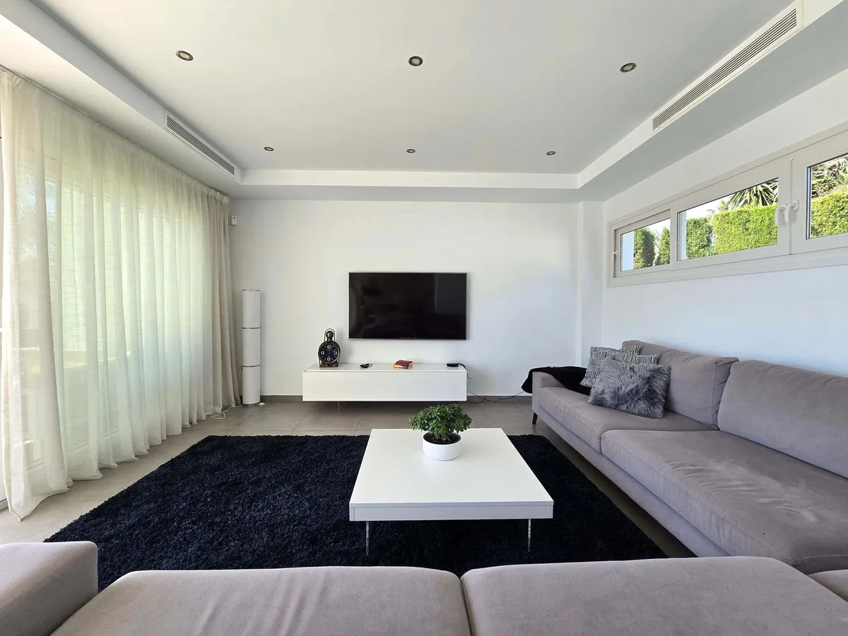 b8c254c5-0452-4064-ba22-eafe08815550