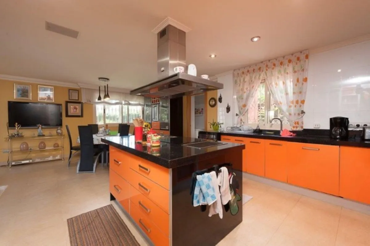 23e46d8b-1b00-4488-a0b1-f83ce80329f3