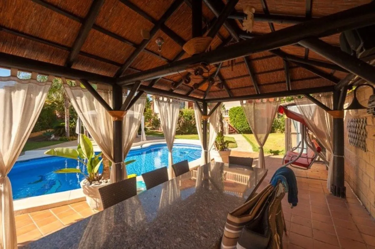 9c62db9e-454a-4d74-8bd5-887a513dc366