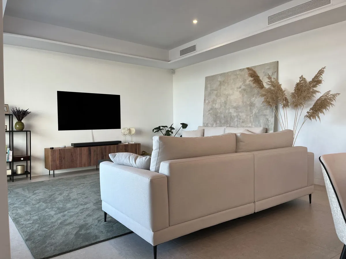 537eee0d-0224-4ff0-b3c7-dcce053161e2