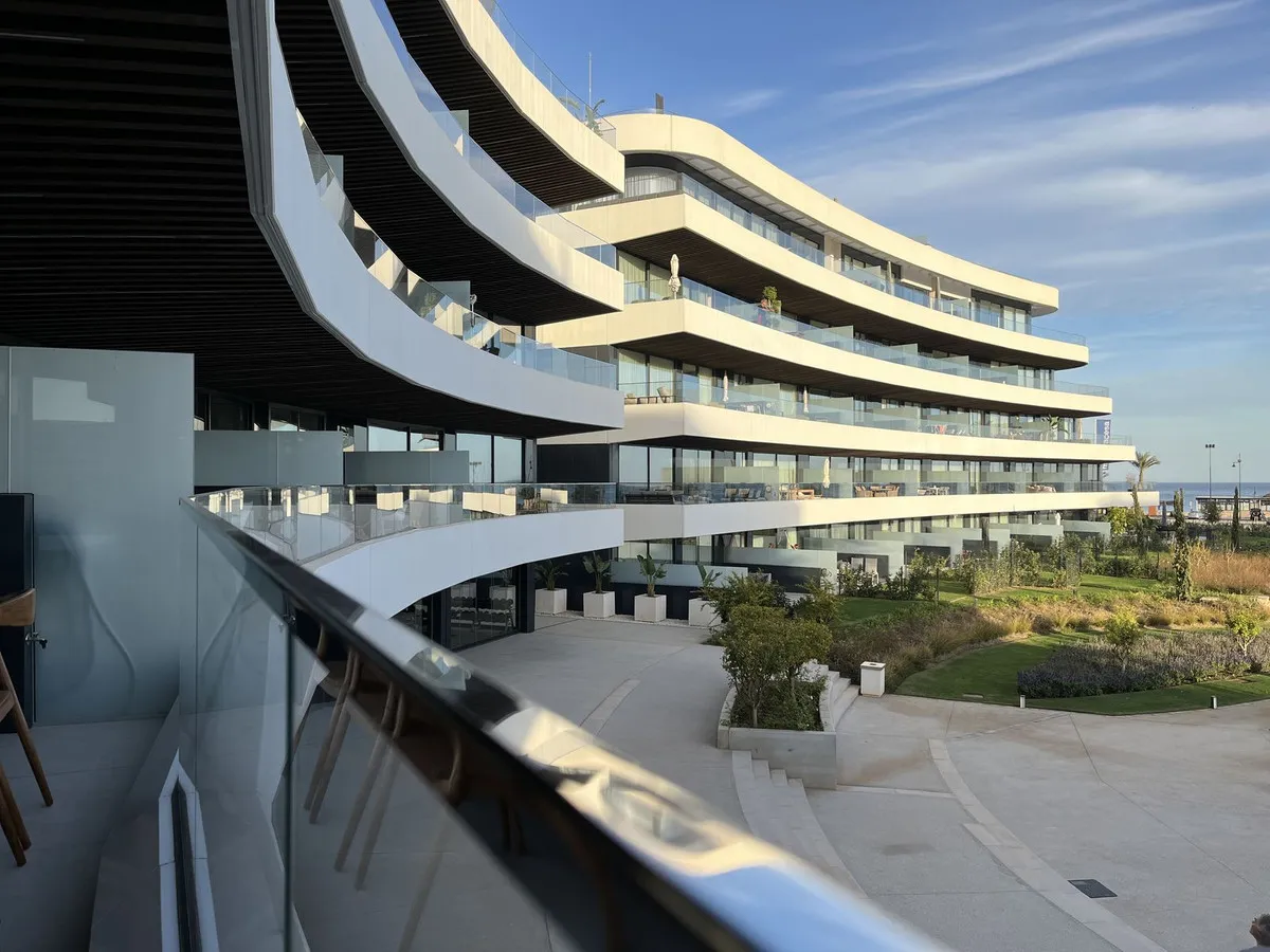 8f392a72-c0ef-40cd-8408-e701afc5fb80