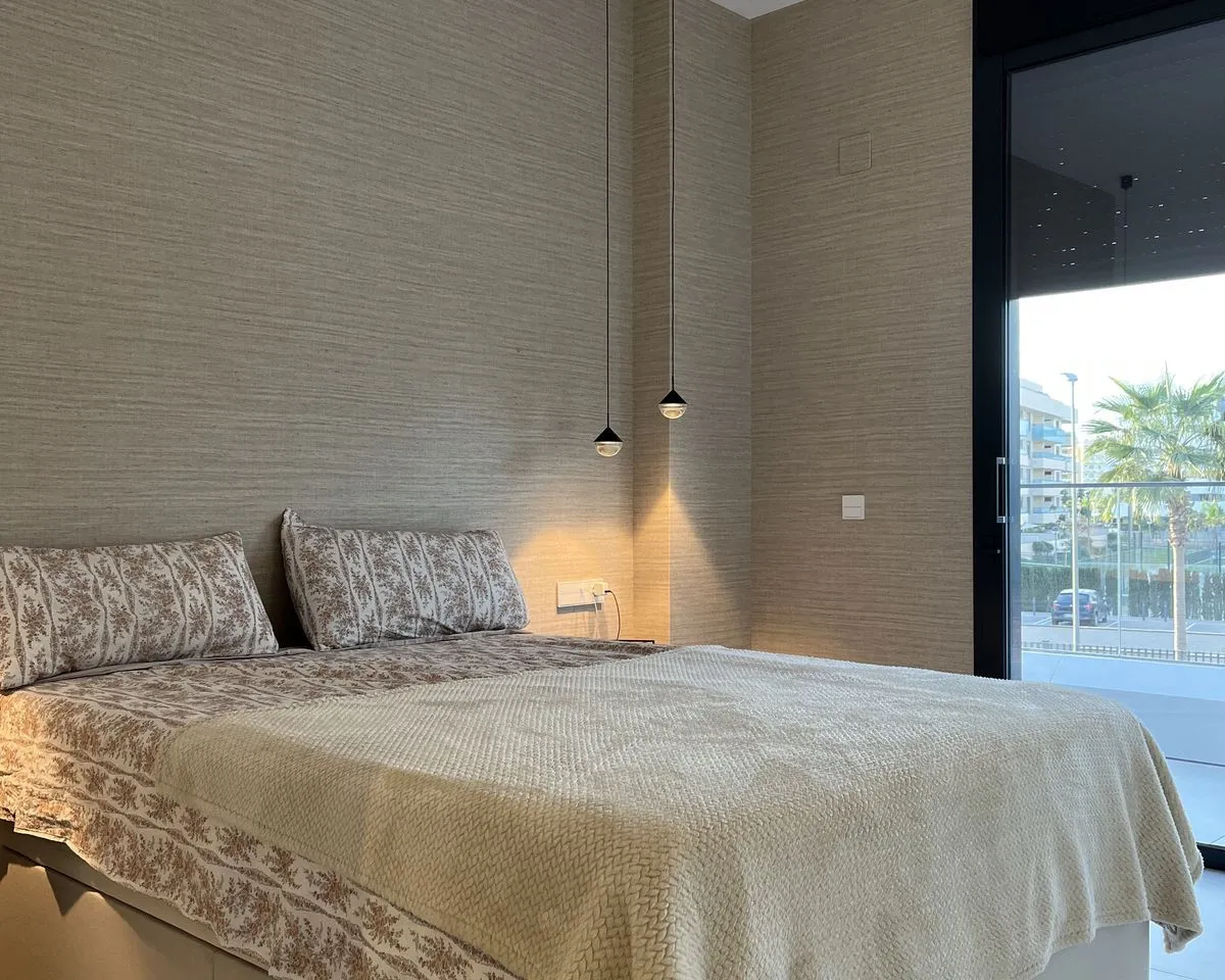 9c053f4f-0dd0-40d0-948b-9a4f5cc2a3f7