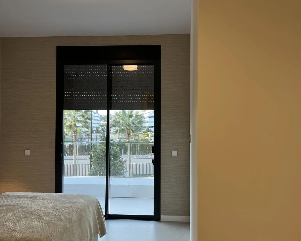 b34d6a30-a7df-4b6d-a60e-ec49c92cb10c