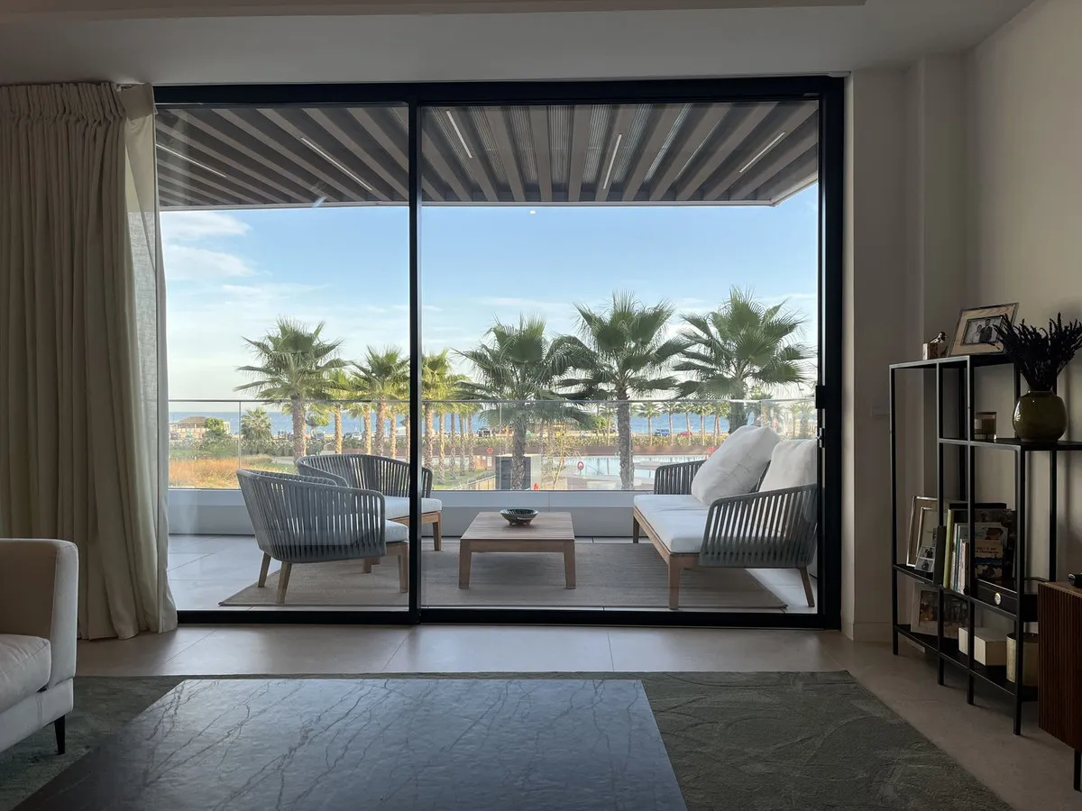 c1906b90-06ec-4b54-a097-af692bb843d0