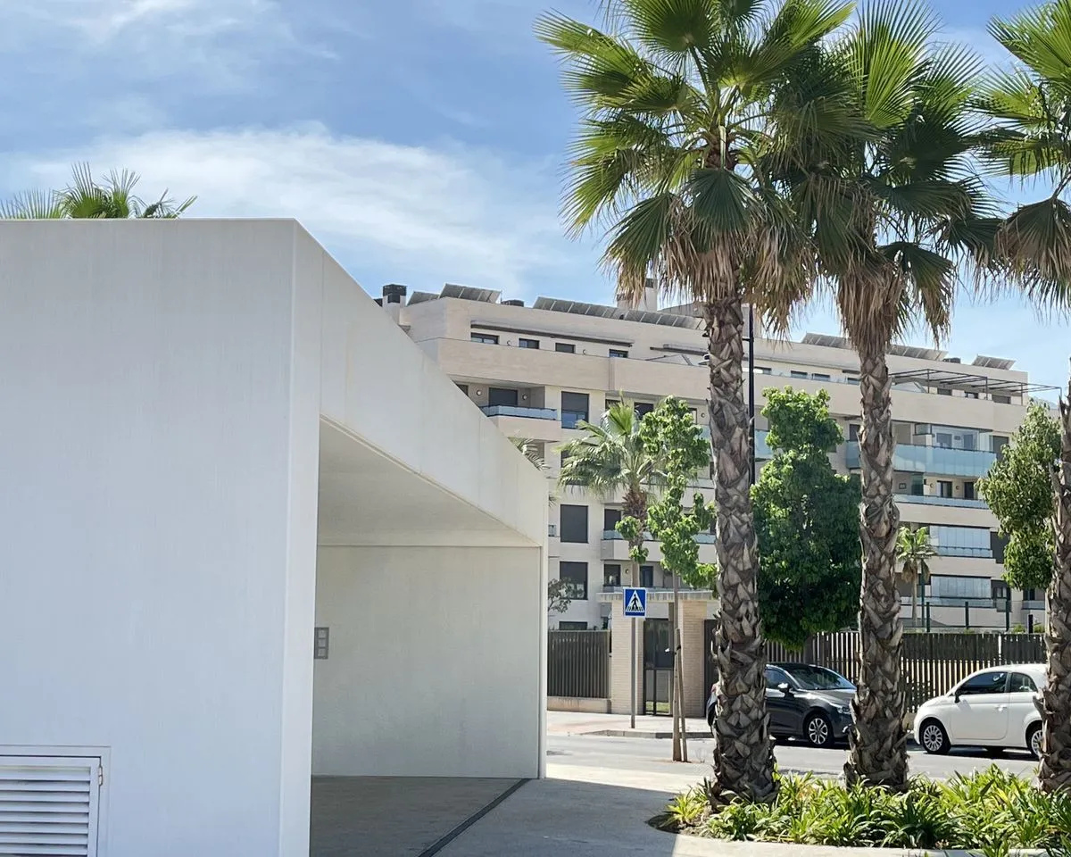 e5d45ded-fc42-41a5-adaa-ecdf47fa1ae8