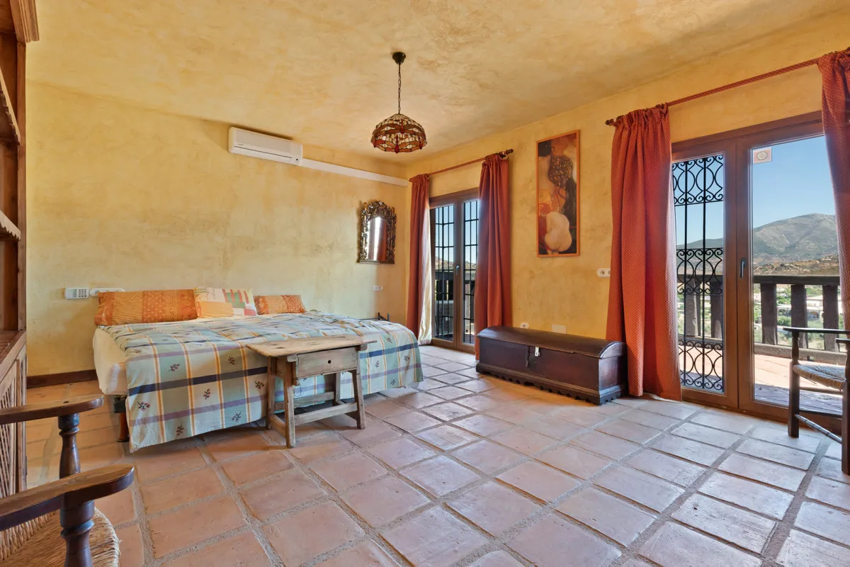 7e6df85c-9ceb-45e7-94bd-b83d1a56708b