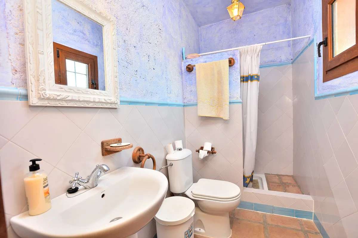 ac276f4e-b4b8-41b4-bfe6-39d01f1354a6