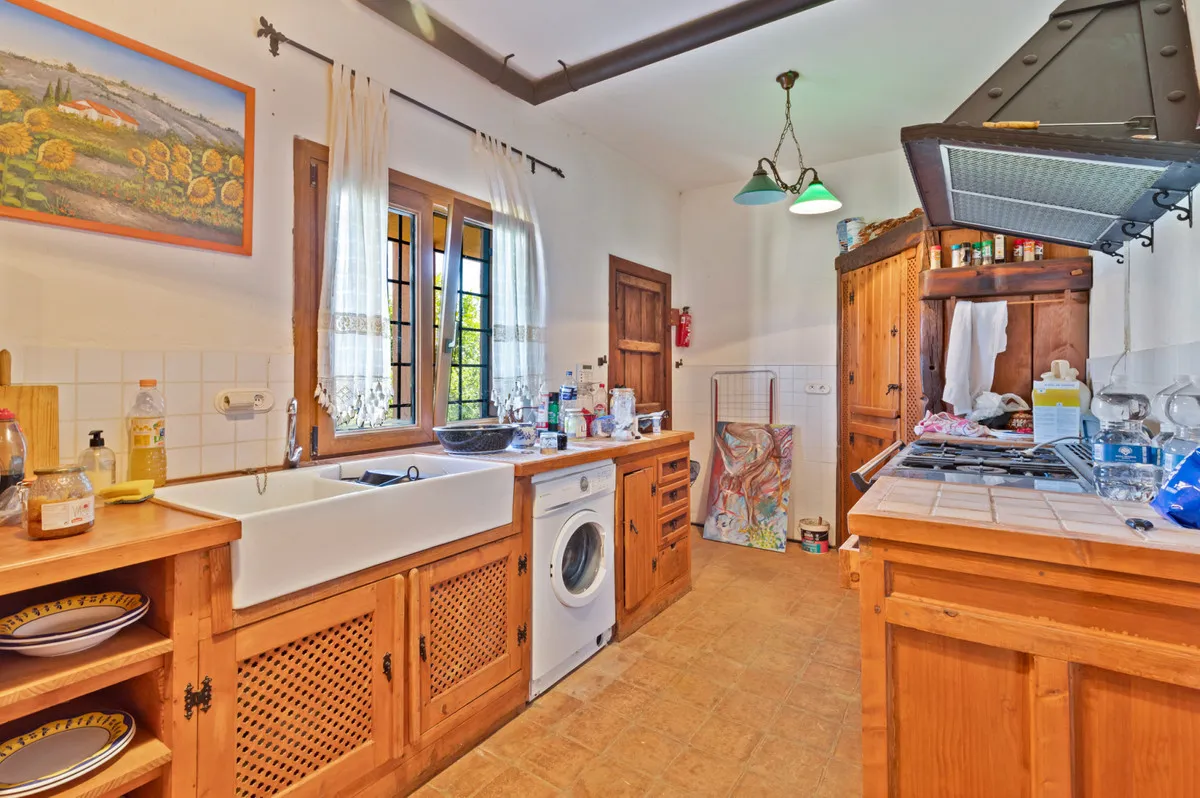 ded2ab96-0627-4de9-a986-a00427f25f93