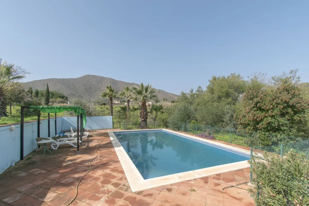 2ad10737-9c9c-44df-bfb7-381f18345753