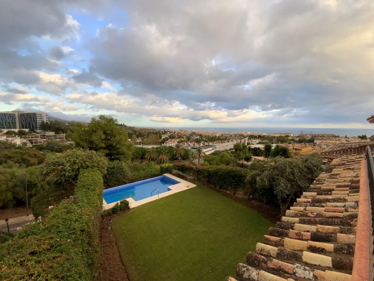 9639b699-52ef-4bf6-af55-c89d314de611