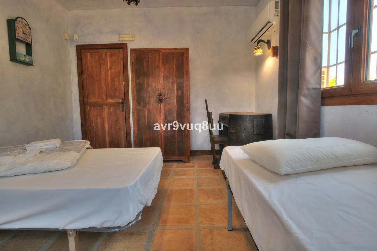 5c81da2d-b5cd-4a35-9a08-b95473158e08