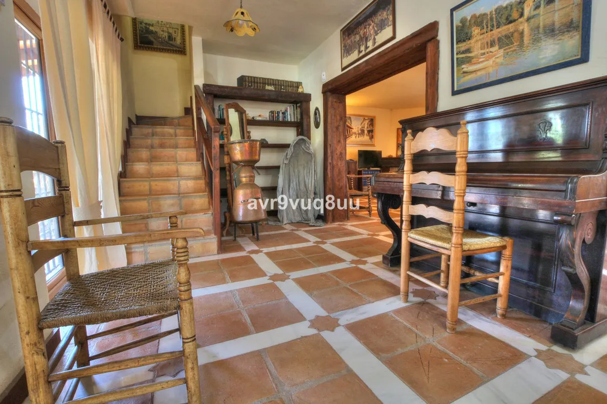 8b319155-31db-47dd-b0c0-e2882d2065e1