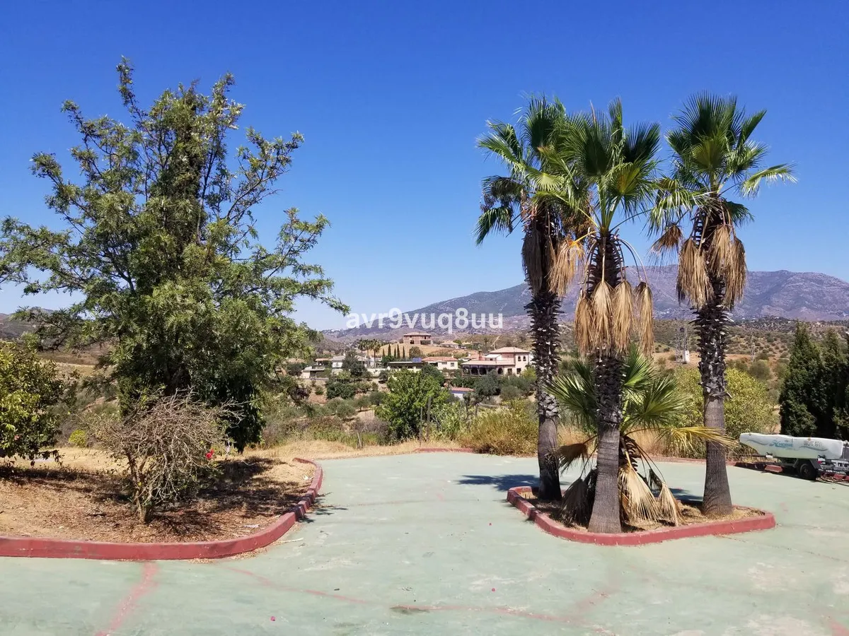 e7754331-9393-498c-8378-b22691de3981