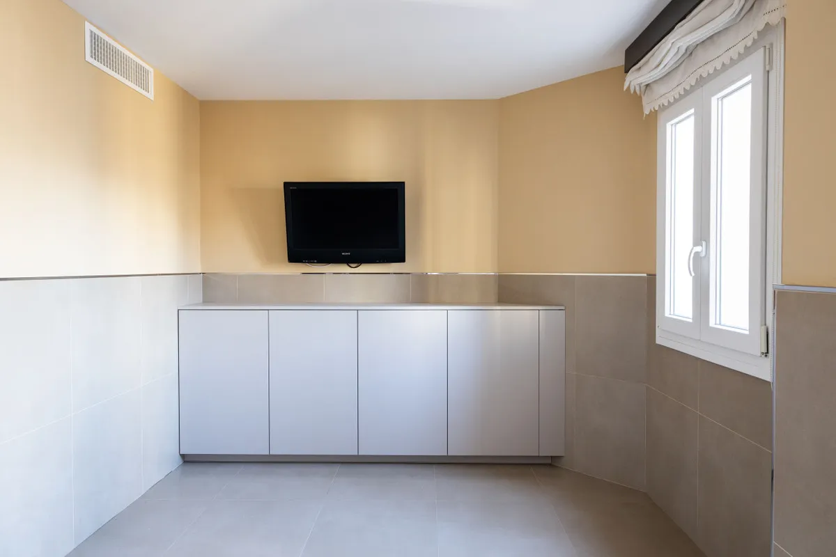 594bcea9-32f7-43ce-bb5e-b9a8283ea09b