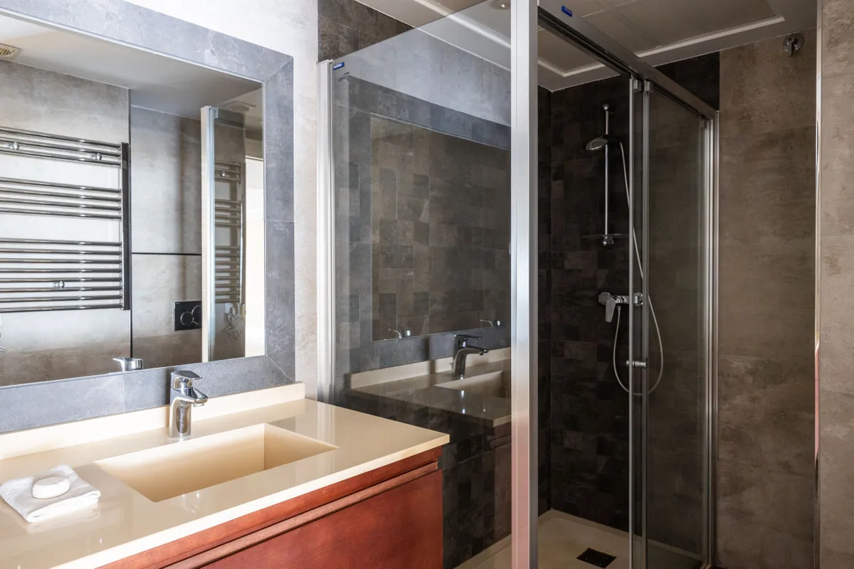 6bcd81cb-3b3b-40ca-86b6-7a62e7f60222