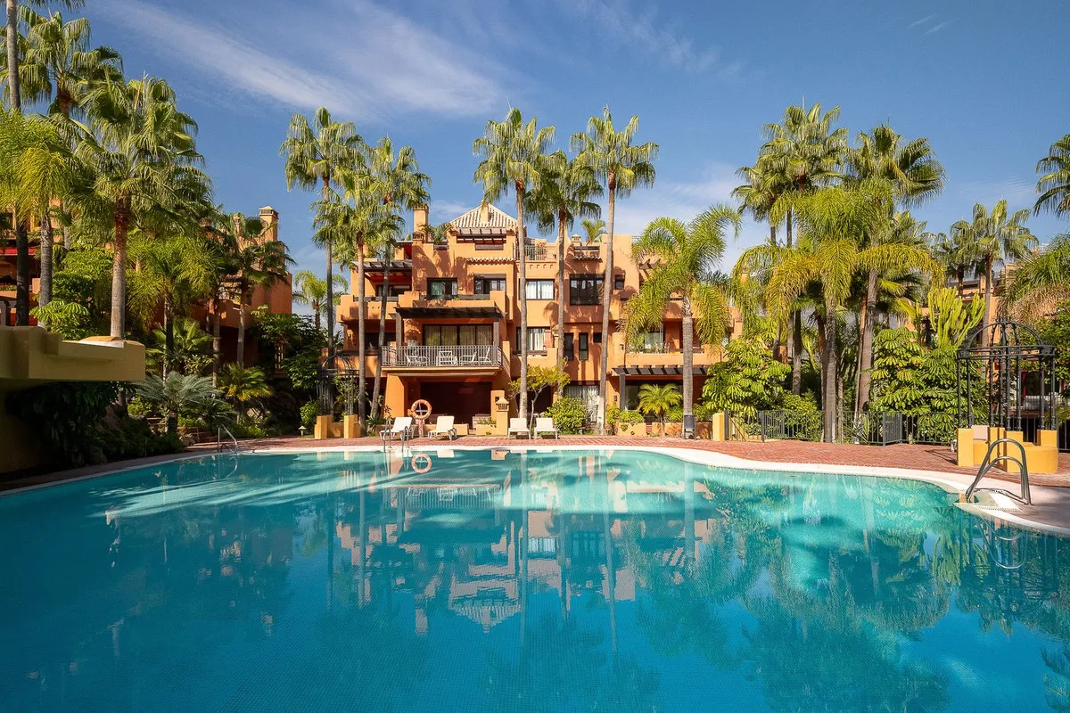 405e7d6e-28af-4147-a1fa-e74d4b093847