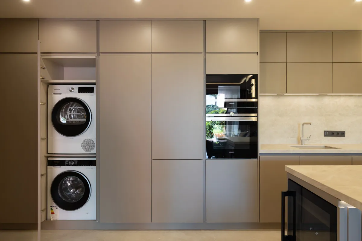 04dfa71a-b87e-4133-96ee-da919e9eff96