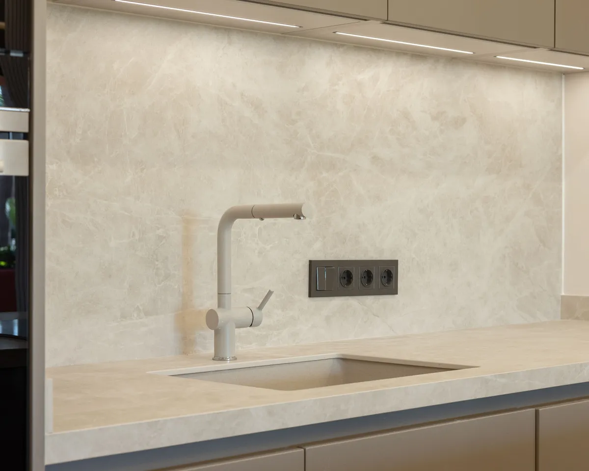 58e49f25-79c4-48c5-a3c5-84d79da8c7c4