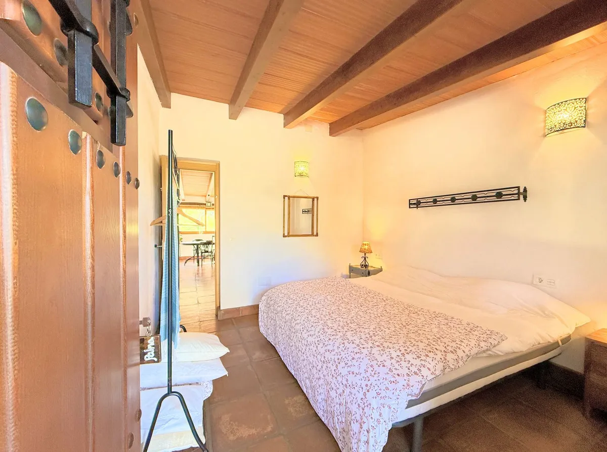 54da2f66-a396-4fa5-bd96-d400b74a1f4f