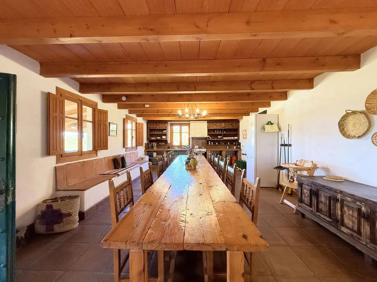 a5a0f801-fa90-46b2-bcf2-74cdb922a184