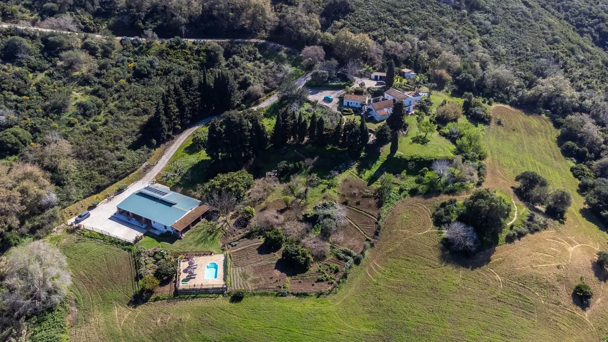 f11ab3ae-47a1-4a08-b570-0ebfc01422d6