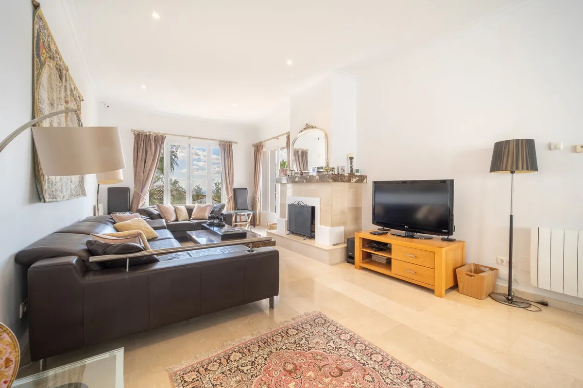 15e376f7-9595-4eb8-be16-d78fa8934785