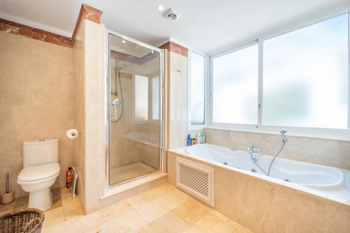 ba4bb20b-a226-440d-9401-8ef88c727132