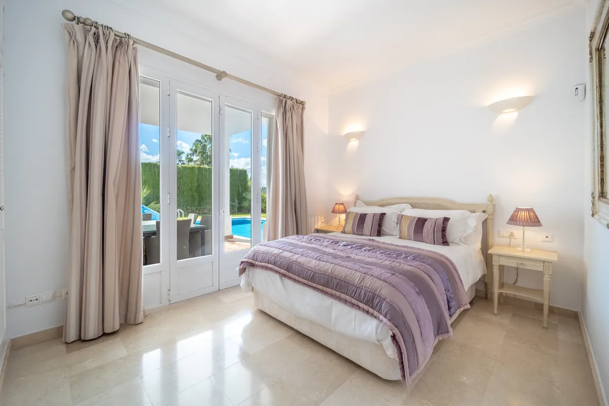 c237299f-8c5a-40dd-a740-54d185f88d7a