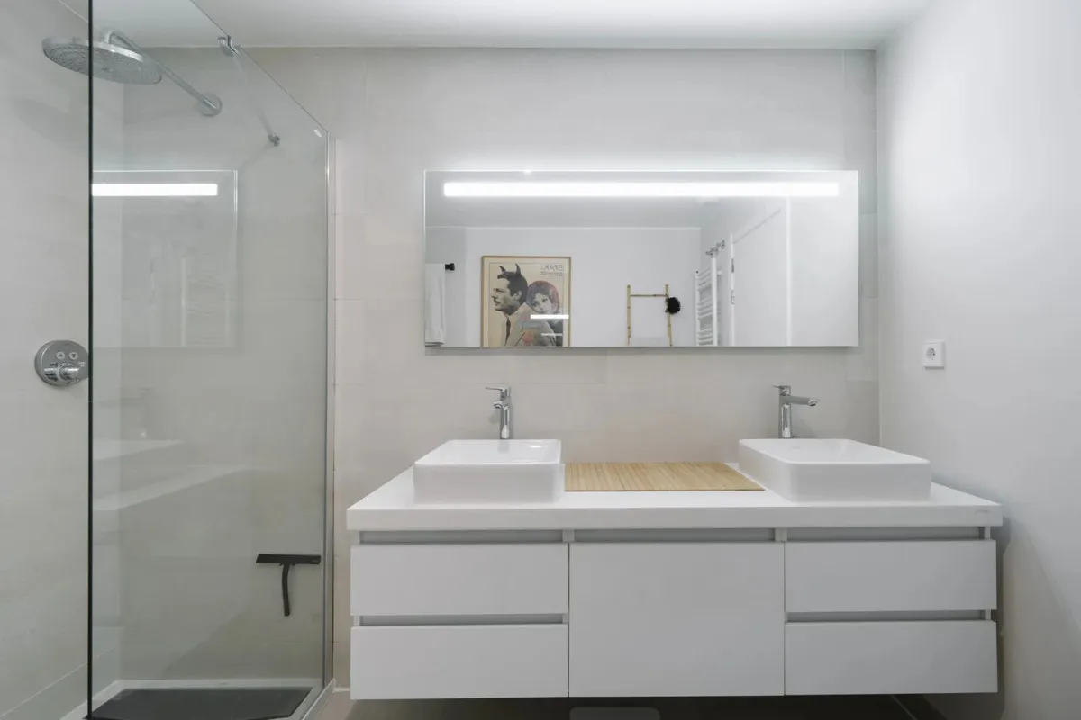 e8215bd0-8b36-47a2-a8a9-ed0507acb1e5