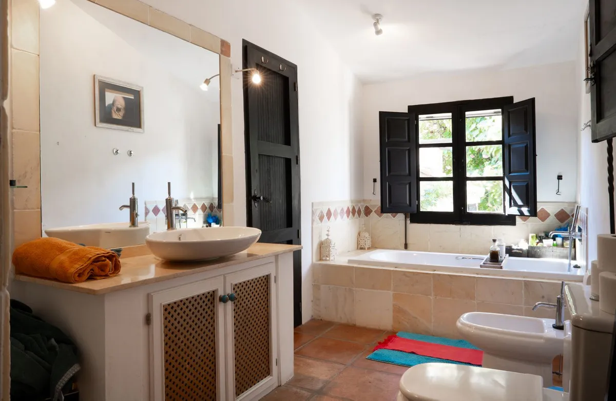 90dae444-eda3-4a05-919f-d4c60ac41f20