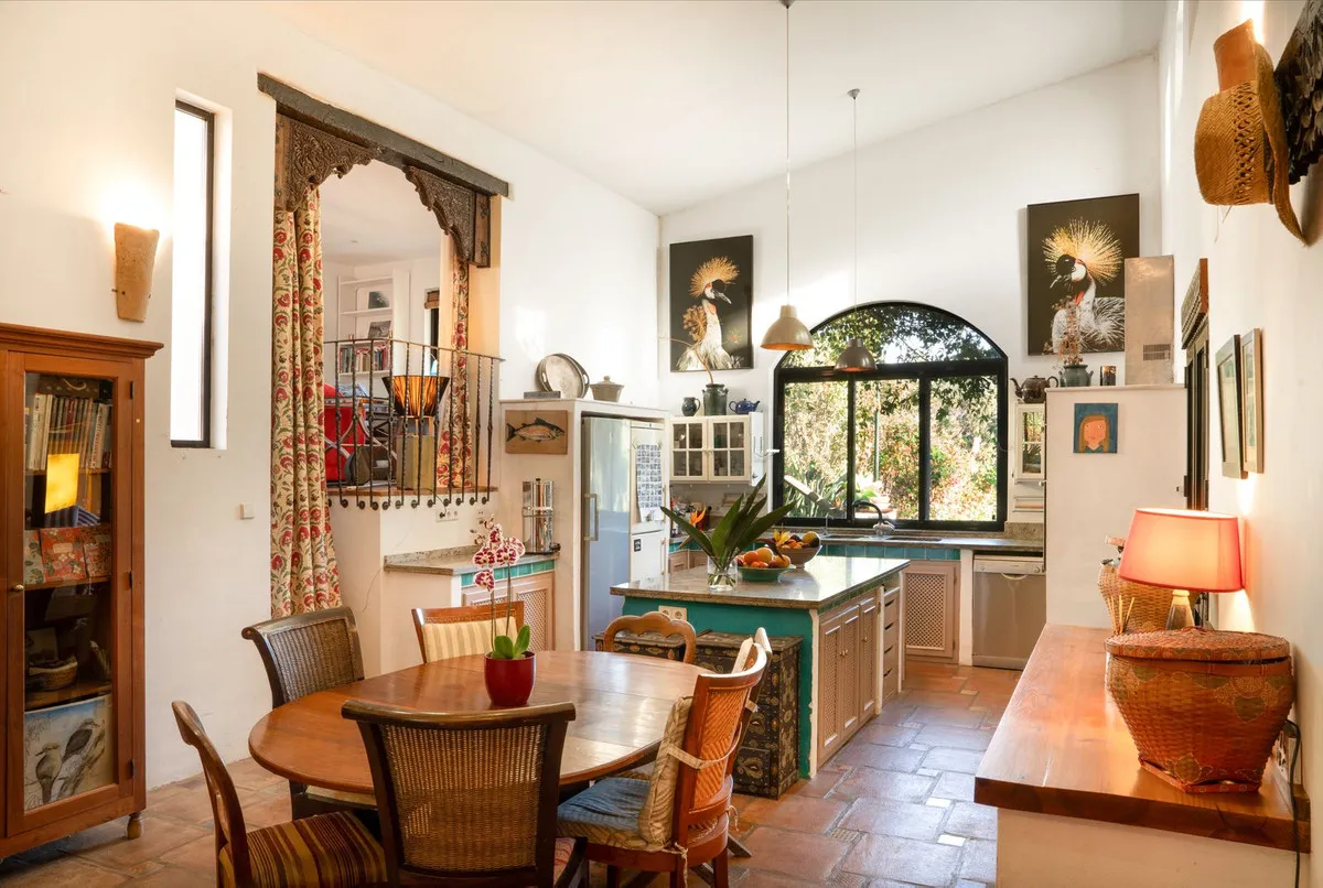 cc74c4b9-eec6-4978-8a00-472700ce728f