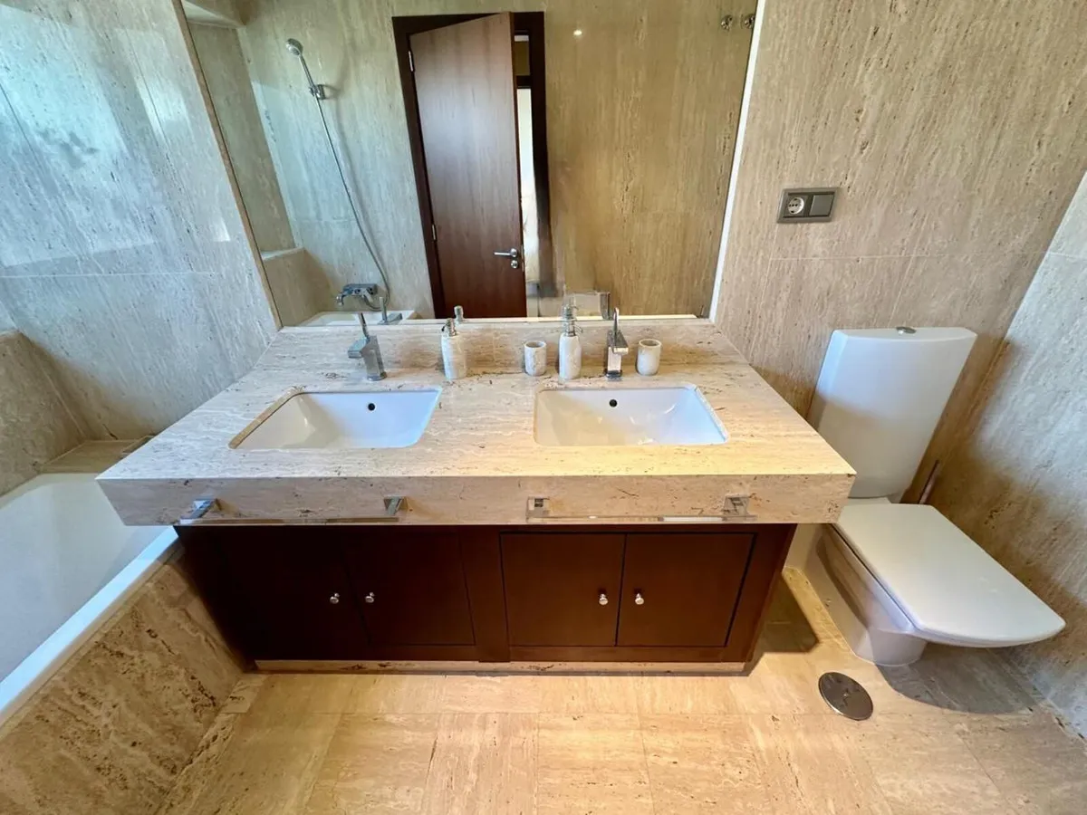 03c742ac-2b1b-45e9-aae1-aee825ecb14e