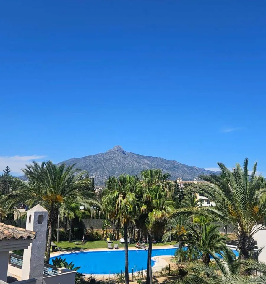 0b1f340d-1910-4d25-a9d7-abdf79357384