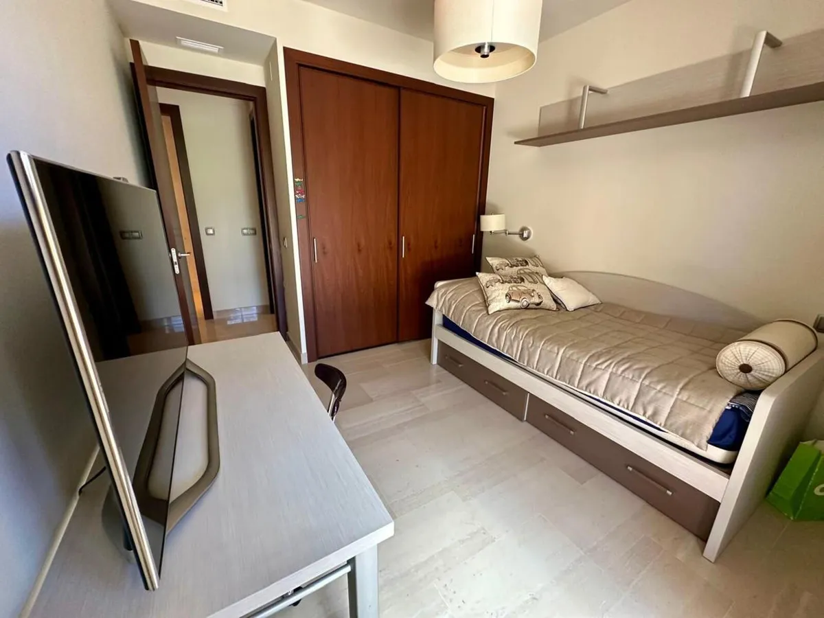 a6406d6c-acda-4879-a85f-a445fb7a053d