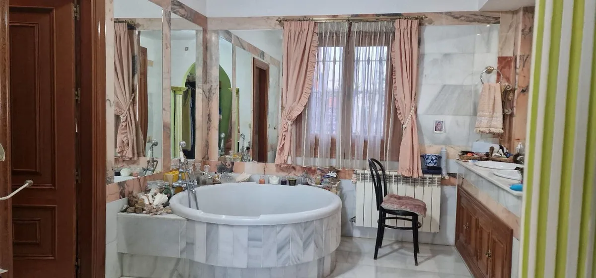 7b68e799-e422-419c-892c-93ee8a3b12f8