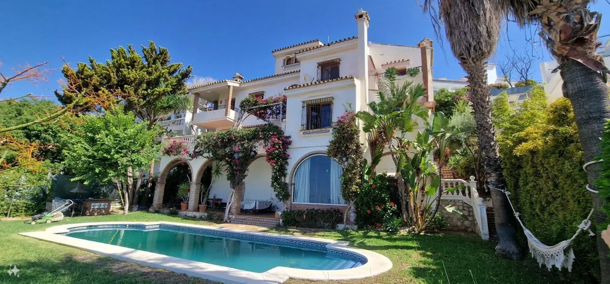 Luxury Villa with Sea Views in Málaga East