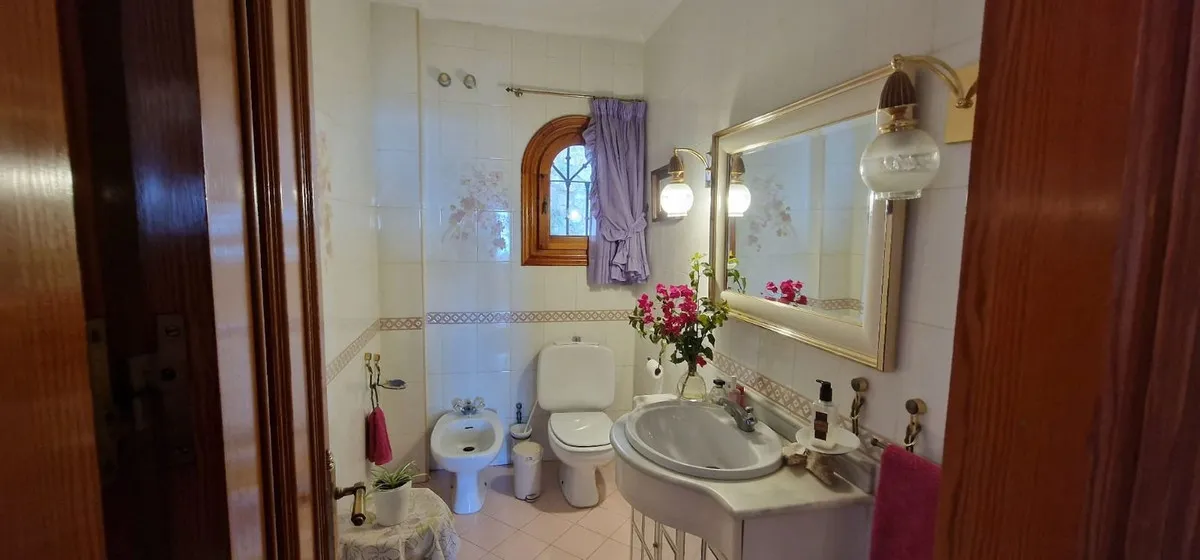 b7611041-5588-45ce-a3e4-de243d04f69d