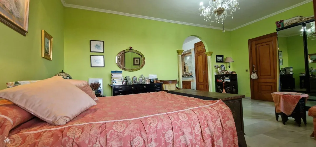 c8e1d455-9ca2-4edf-8b4c-f24743050030